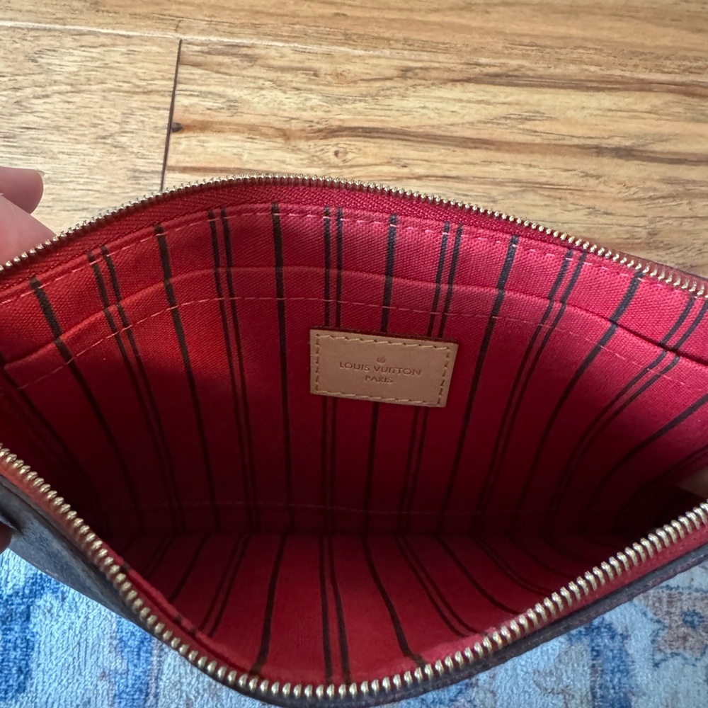 Louis Vuitton Monogram Wristlet - Picture 5 of 6